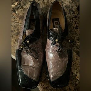 Men’s size 12 Mauri gators